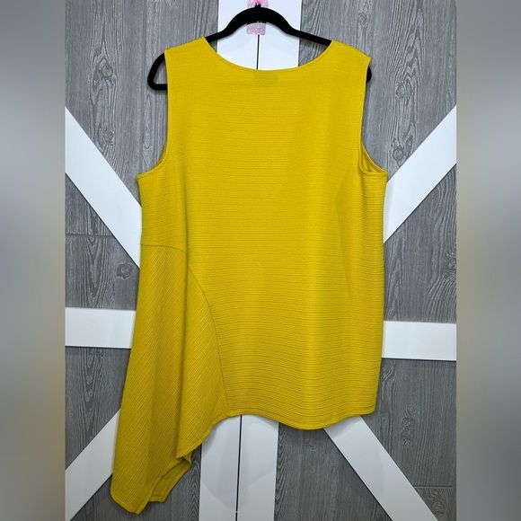 160. LIKE NEW Alfani Textured Asymmetrical Tank Mustard yellow 3X - Picture 2 of 6